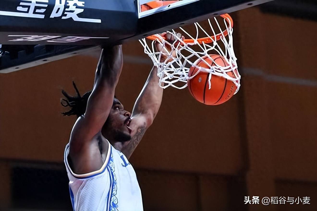 关于今夜CBA常规赛传出新动向；萨克拉门托国王造点机会；管理层表态：气氛紧张；年轻球员得到机会的信息