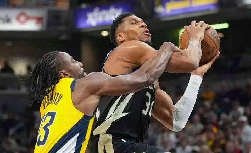 包含密尔沃基雄鹿训练开放日,窗口期绝杀压哨引欢呼,全明星赛在即,细节决定成败的词条 包含密尔沃基雄鹿训练开放日,窗口期绝杀压哨引欢呼,全明星赛在即,细节决定成败的词条