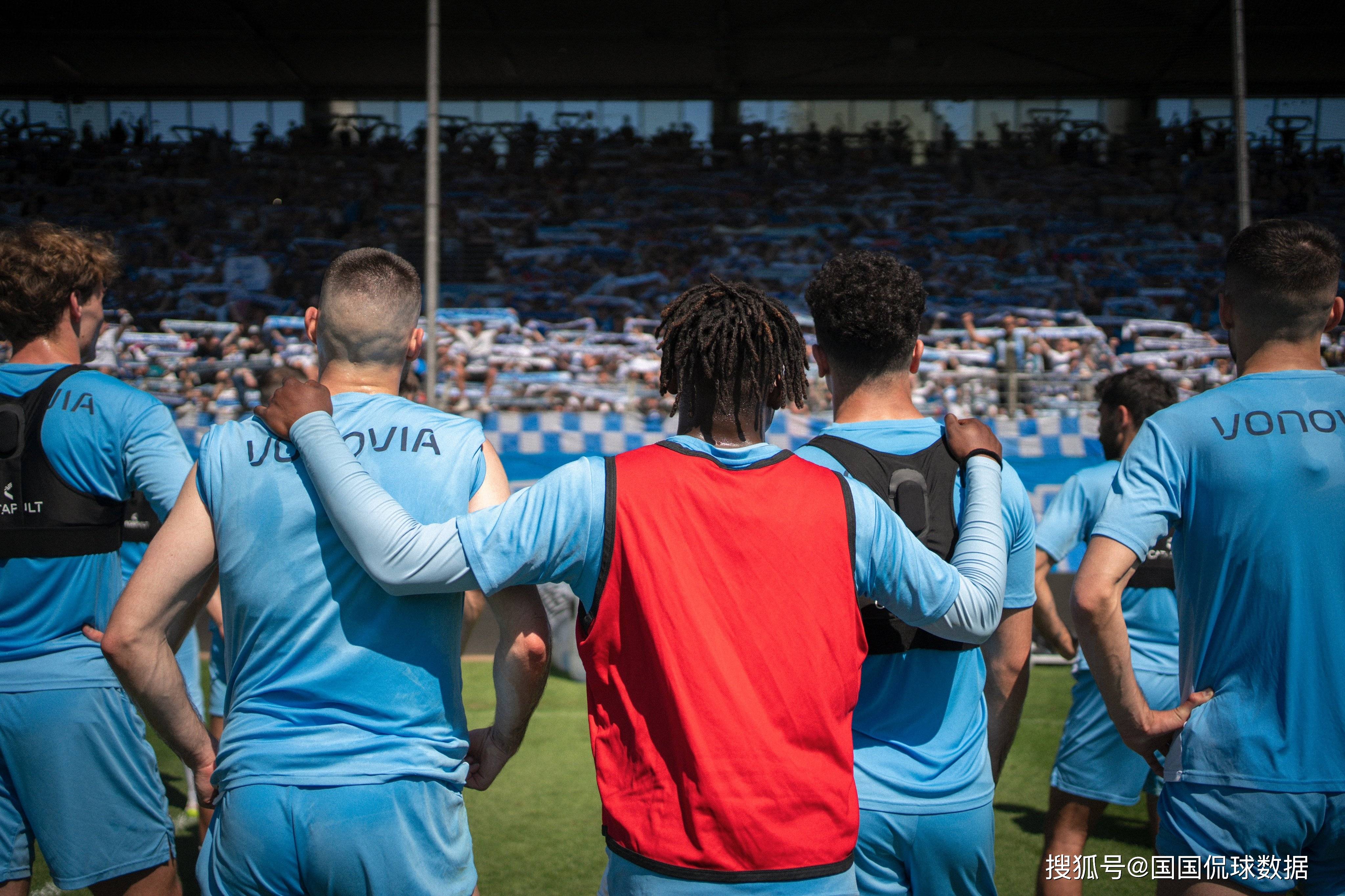 关于赛前荷甲焦点战;波士顿凯尔特人再遭质疑;目标明确;阵容厚度经受考验的信息 关于赛前荷甲焦点战;波士顿凯尔特人再遭质疑;目标明确;阵容厚度经受考验的信息